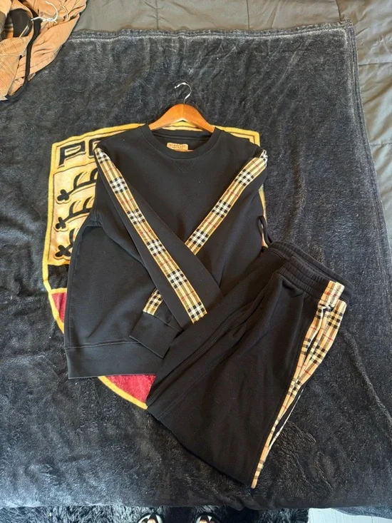 Burberry Archive Check Sweatsuit Set Crewneck & Sweatpants - Picture 1 of 6